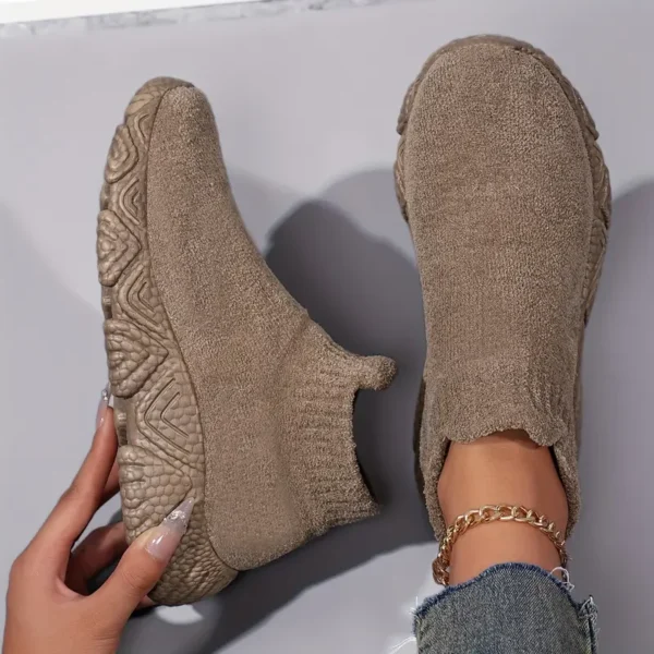 Shoes with Soft Fabric Lining - Image 5
