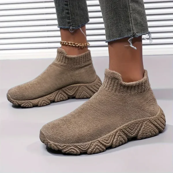 Shoes with Soft Fabric Lining - Image 3