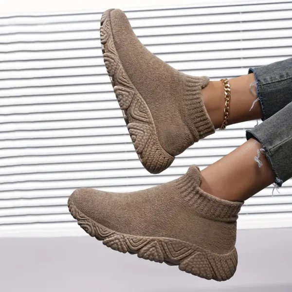 Shoes with Soft Fabric Lining - Image 6